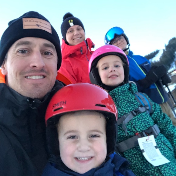 Meet your Posher, Emily - Picture 2 of 5